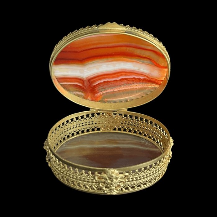 Gilt and polished agate pill/ring box