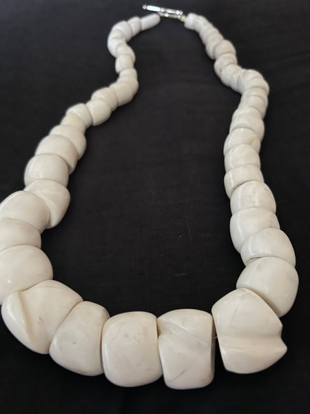 Antique Naga conch shell necklace - Contemporary Cluster